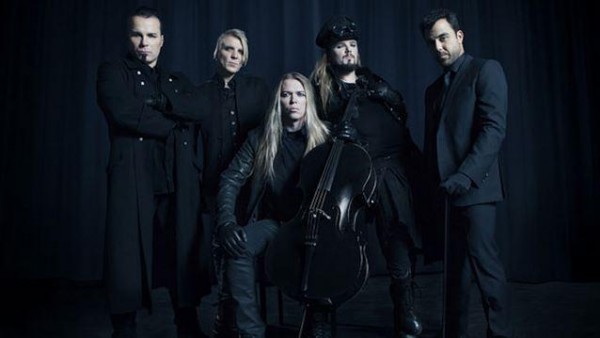 Məşhur qrup Niderlanda görə İstanbul konsertini təxirə saldı