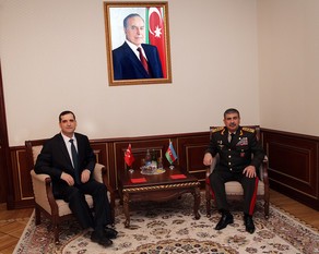 Azərbaycan və Türkiyə arasında hərbi əməkdaşlığın perspektivləri müzakirə olunub