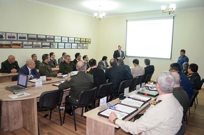 Hərbi Akademiyada NATO ekspert qrupunun iştirakı ilə seminarlar keçirilib
