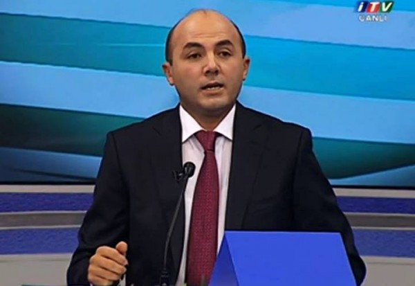 Füzuli İsmayılova “Əməkdar jurnalist” fəxri adı verilib