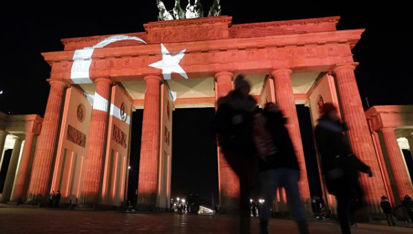 262 türk Almaniyadan sığınacaq istəyib
