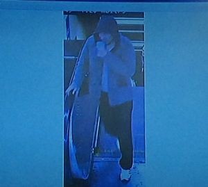 İsveç polisi Stokholmda terror aktı törətməkdə şübhəli bilinən şəxsin fotosunu yayımlayıb