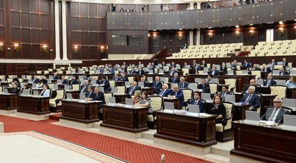 Böhtan və təhqirə görə CƏZALAR AĞIRLAŞIR