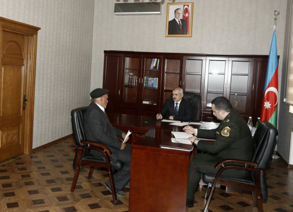 Arzu Rəhimov Ağcabədidə vətəndaşları qəbul edib