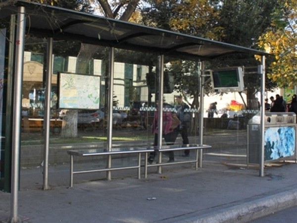 Avtobus dayanacaqları ilə bağlı problemə nə vaxt son qoyulacaq?