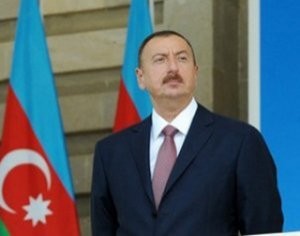 İlham Əliyev Sumqayıtda Karbamid zavodunda tikinti işlərinin gedişi ilə tanış olub