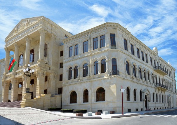 Baş Prokurorluqdan Mehman Qələndərovun intiharı ilə bağlı AÇIQLAMA