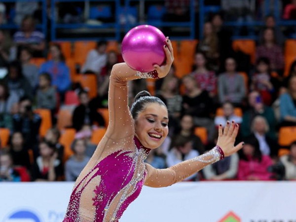 İsrail gimnastı Bakıda Dünya Kubokunda birinci oldu