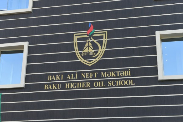 Prezident Bakı Ali Neft Məktəbinin kampusunun açılışında