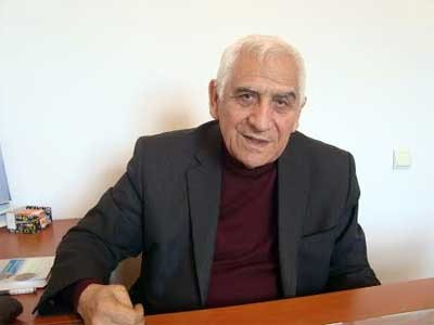Xalq şairinə Heydər Əliyev Mükafatı verildi