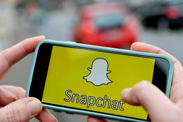 “Snapchat” şokda: Təsisçilər 2 milyard $ itirdi