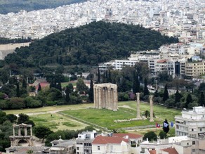 Yunanıstanda jurnalistlər və dənizçilər etiraz tətili keçirir
