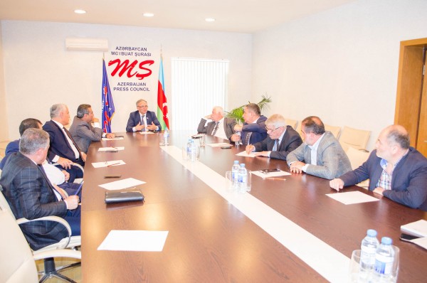 Mətbuat Şurasında KİVDF ilə bağlı iclas keçirilib