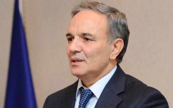 Əflatun Amaşovdan evsiz jurnalistlərə ŞAD XƏBƏR: Üçüncü bina da tikilə bilər