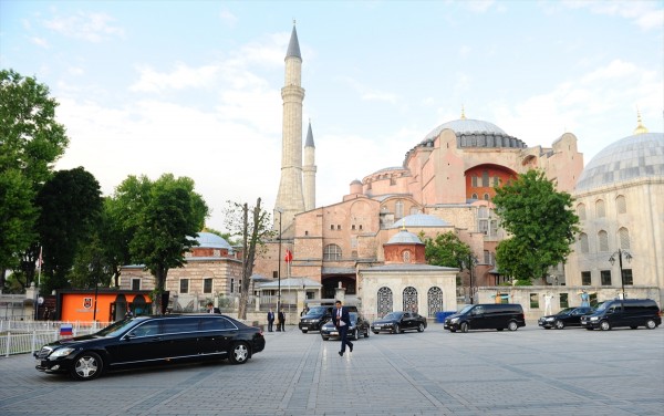 Medvedyev Ayasofyanı və Sultanəhmədi ziyarət etdi