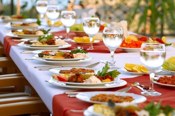 Paytaxt restoranlarıda iftar menyusu: Qiymətlər necədir?