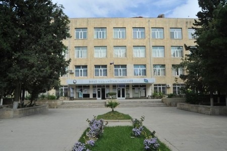 Bakı Humanitar Kolleci müəllimləri nazirliyə müraciət edəcək