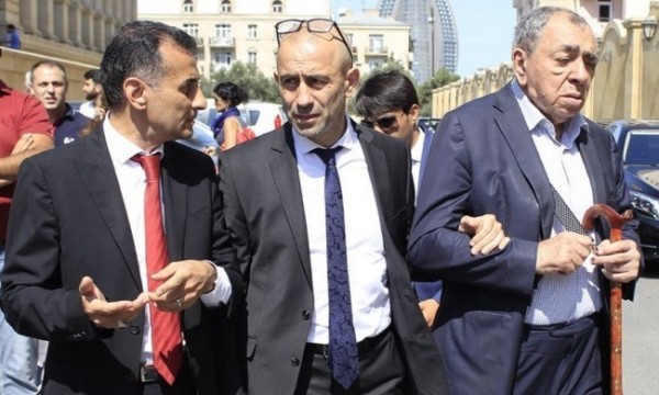 Direktor: “ANS-dən bizə deyirlər “get ay batandan sonra gəl”“