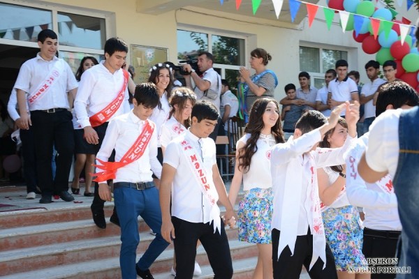 Təhsil Nazirliyindən “Son zəng“lə bağlı AÇIQLAMA