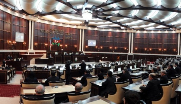 Milli Məclisin növbədənkənar sessiyasının gündəliyi məlum oldu - SİYAHI