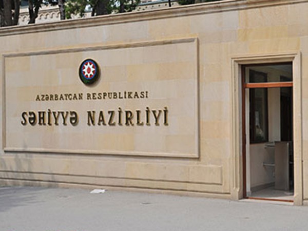 Səhiyyə Nazirliyi: Sumqayıtda kütləvi zəhərlənmə çirklənmiş sudan baş verib