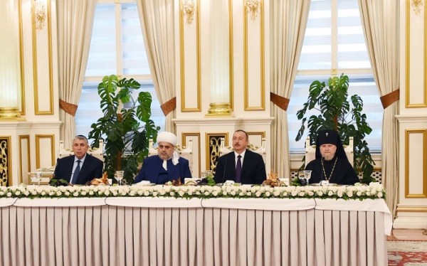 İlham Əliyev iftar mərasimində iştirak edib