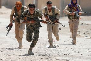 Suriya Demokratik Qüvvələri İŞİD-in  müdafiə mövqelərini yarıb