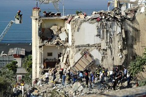 İtaliyanın cənubunda bina çöküb, ailələr dağıntılar altında qalıb