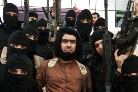 İŞİD-çilər Kərkükdə kəndə hücum etdilər: ölənlər var