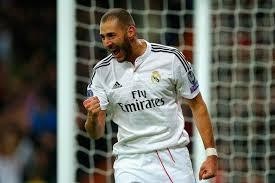 “Real“ Benzema ilə yeni müqavilə imzalayır