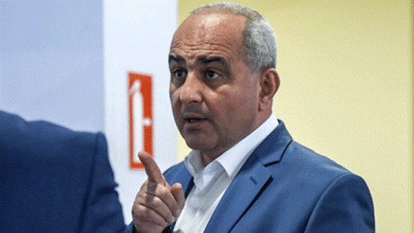 Erməni deputat: “Qarabağda bizə təhlükəsizlik lazımdır, lüks avtomobillər yox”