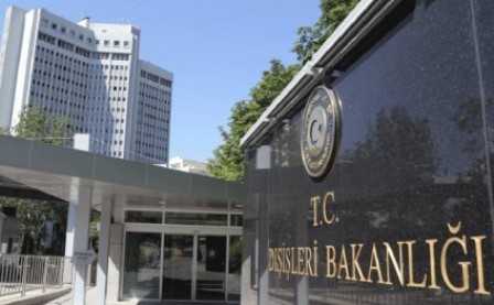 Türkiyə Fransadakı silahlı hücumu pislədi
