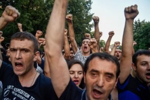 Yerevanda Sarkisyana qarşı yeni üsyan çağırışı
