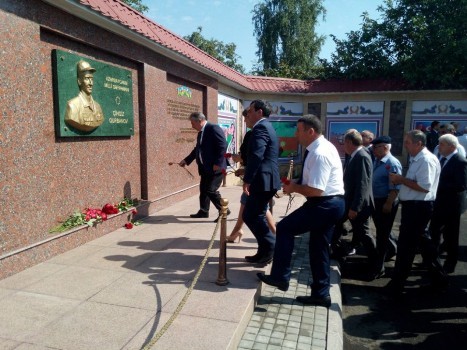 Qusarda Azərbaycanın Milli Qəhrəmanı Çingiz Qurbanovun barelyefi qoyulub