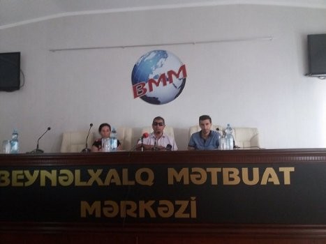 Xaçmazda “bazarkom“ Gülnarə iş adamının əmlakını qarət edib