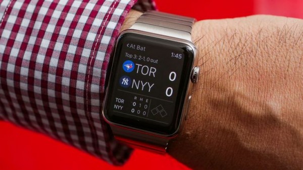“Apple” gələn il 20 milyon “ağıllı” saat satacaq