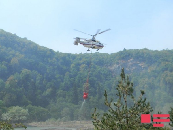 Azərbaycan Gürcüstana yenidən helikopter gondərdi - Yanğına görə