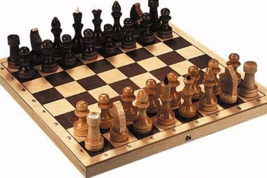 Səddam Hüseynə məxsus qədim şahmat İraqa qaytarıldı
