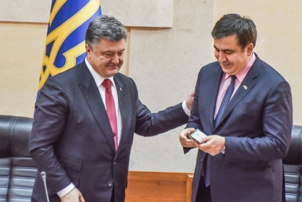 Poroşenko Saakaşvilinin ölkəyə qayıtmasına reaksiya verdi