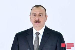 Azərbaycan prezidenti: “Neftin qiymətinin düşməsi bizi yolumuzdan döndərə bilmədi”