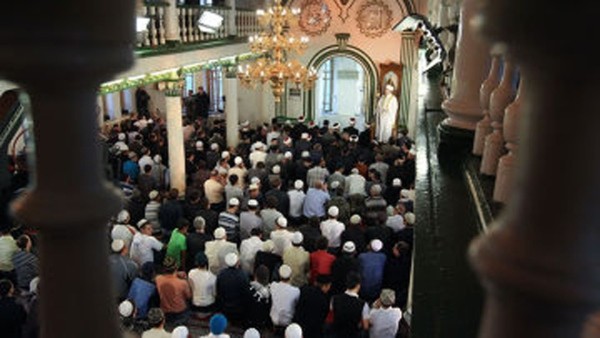 Azərbaycan məscidlərində axund vəzifəsi ləğv edilir