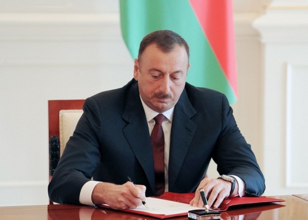 Mədəniyyət xadimlərinə fəxri adlar verildi  - SİYAHI