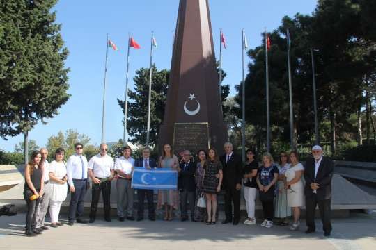 Bakı Türk şəhidliyində Kərküklü şəhidlər anıldı