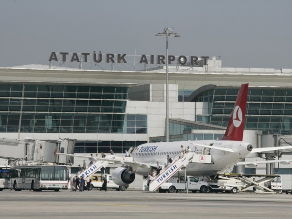 İstanbulda özəl təyyarə qəzaya uğrayıb