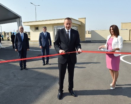 Azərbaycan Prezidenti İlham Əliyev Balaxanı Sənaye Parkının açılışında iştirak edib