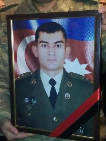 Şəhid zabitimizin oğlu doğuldu - “Nəvəmdən Turalın qoxusunu alacam” - ŞƏHİD ATASI - FOTO