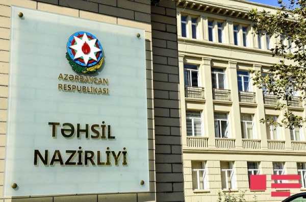 Müəllimlərə 10 min, məktəblərə 100 min manat verilir