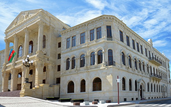 Azərbaycanda türkiyəli siyasətçi və jurnalistlərə cinayət işi açıldı - SƏBƏB