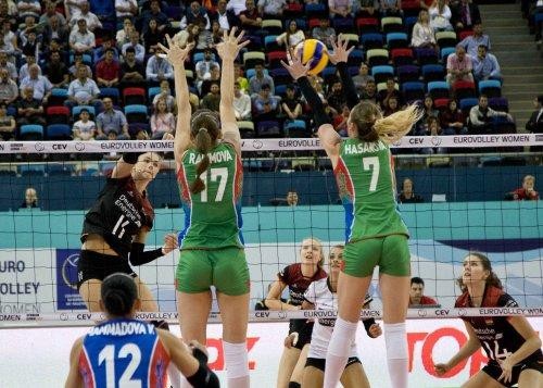 Voleybolçularımız yarımfinalda uduzdu