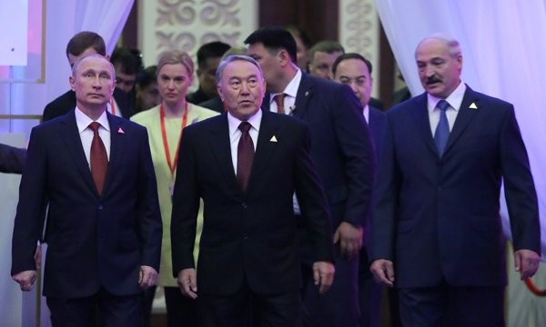 Kremlin açıq mesajı: Qarabağın həlli Avrasiya İttifaqına üzvlükdən keçirmiş...